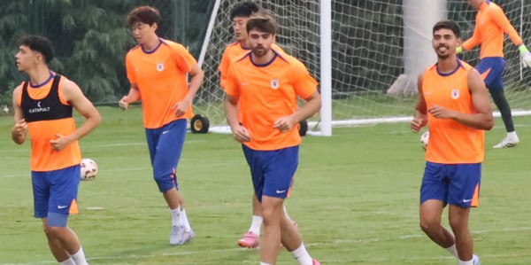 博鱼下载-泰山队24人参加合练，泽卡在列，三新人有机会，还有一个新面孔