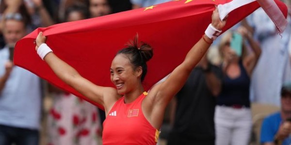 博鱼官网-郑钦文收获奥运女单金牌 三大通讯社对其高度评价