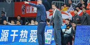 博鱼-孔德昕：广东12人轮换&amp;amp;把张明池放进轮换 有大家亮相谢幕的死感